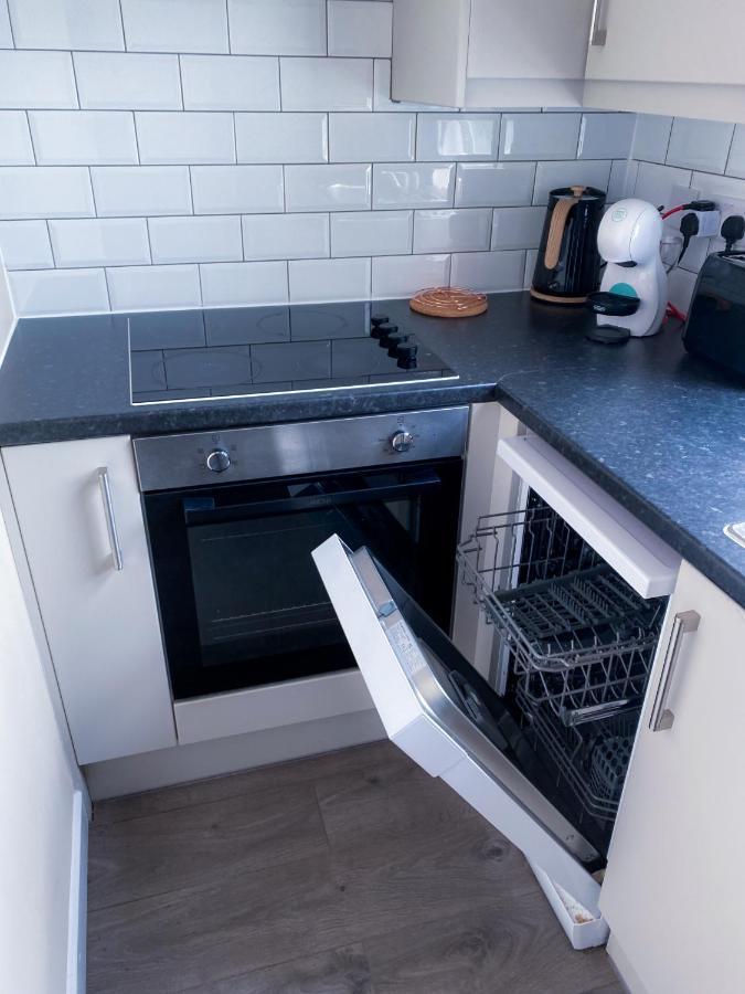 Stylish 1 Bedroom Flat In Wood Green London Eksteriør bilde